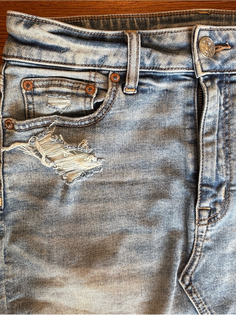 American Eagle Outfitters Light Blue Denim Jeans - Super Stretch - Picture 2 of 8